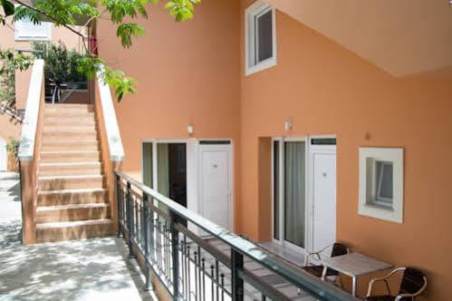 Poseidon Studios&Apartments Paleochora Exterior foto